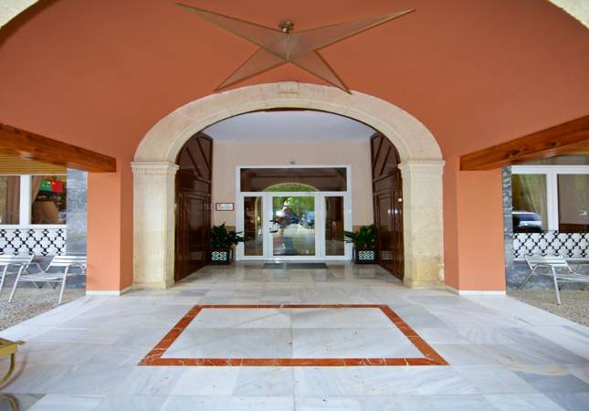 Confortables habitaciones en Balneario Alhama de Granada - Hotel Balneario. El entorno más romántico con nuestro Spa y Masaje en Granada
